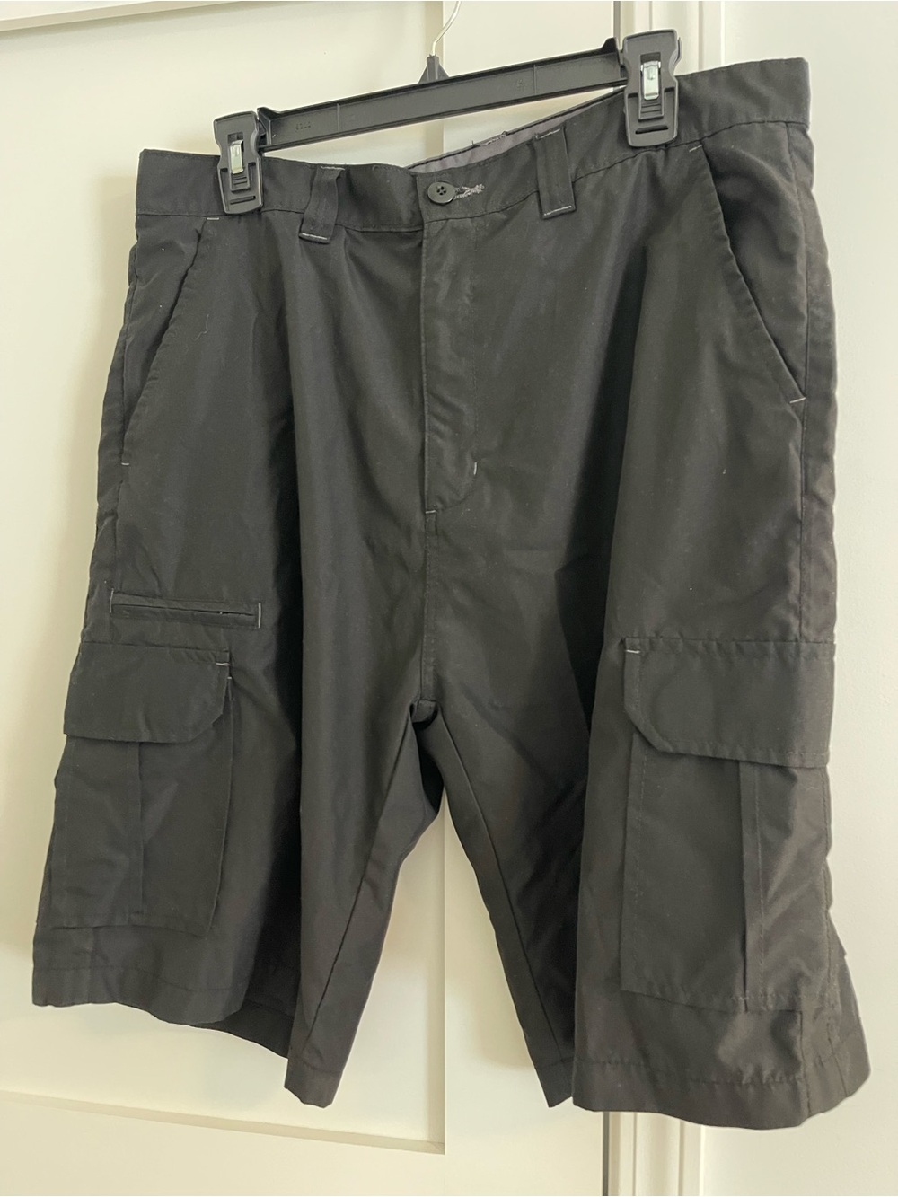 Burnside  Men's Black Cargo Shorts- 34